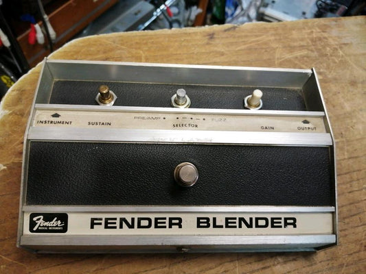 FENDER BLENDER 3 Knopf' 76, Effekt-Gerät OHNE Adapter!!!
