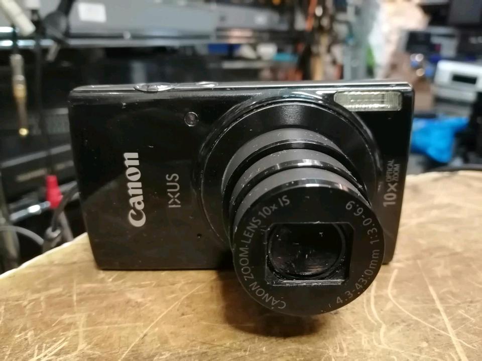 CANON IXUS 190, Digital-Kamera mit Zubehör!!!