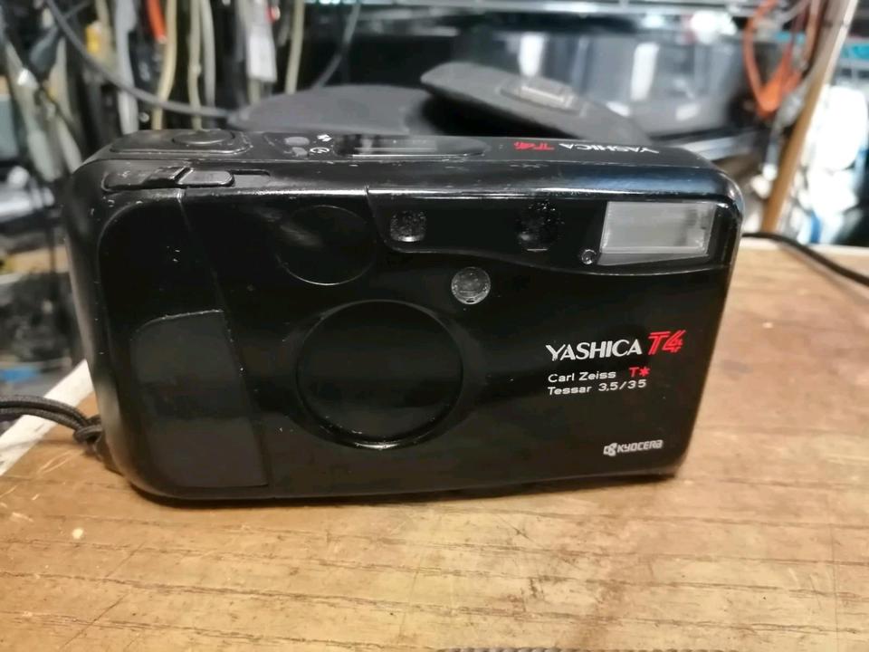 YASHICA T4, Analog-Kamera, DEFEKT!!!