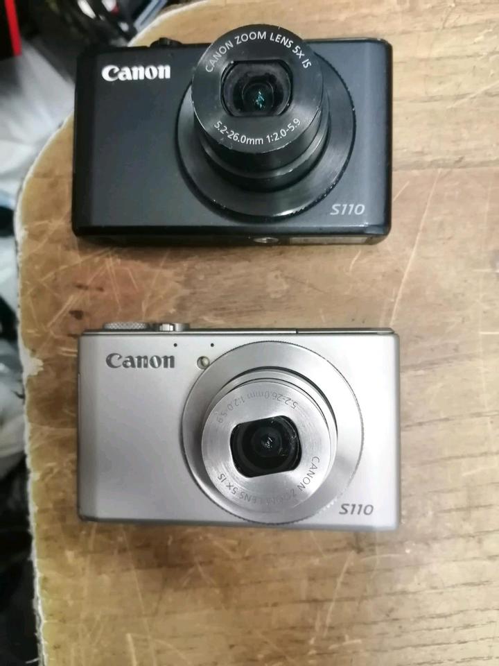 CANON POWERSHOT S110 (2 Stück) 1x silber, 1x schwarz, DEFEKT!!!