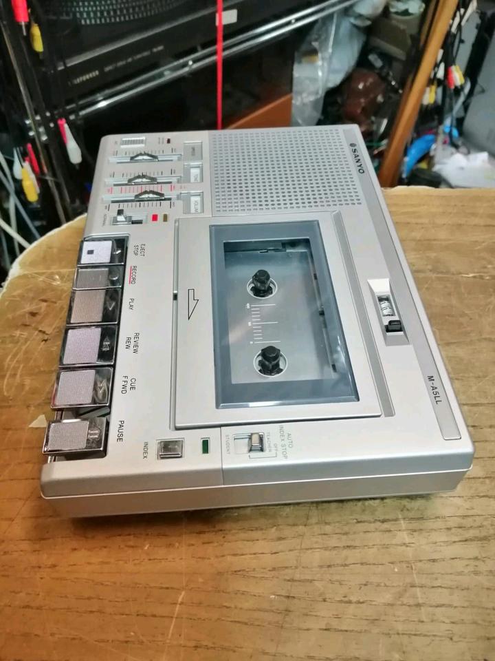 SANYO M-A5LL, Cassetten-Recorder ohne Adapter!!