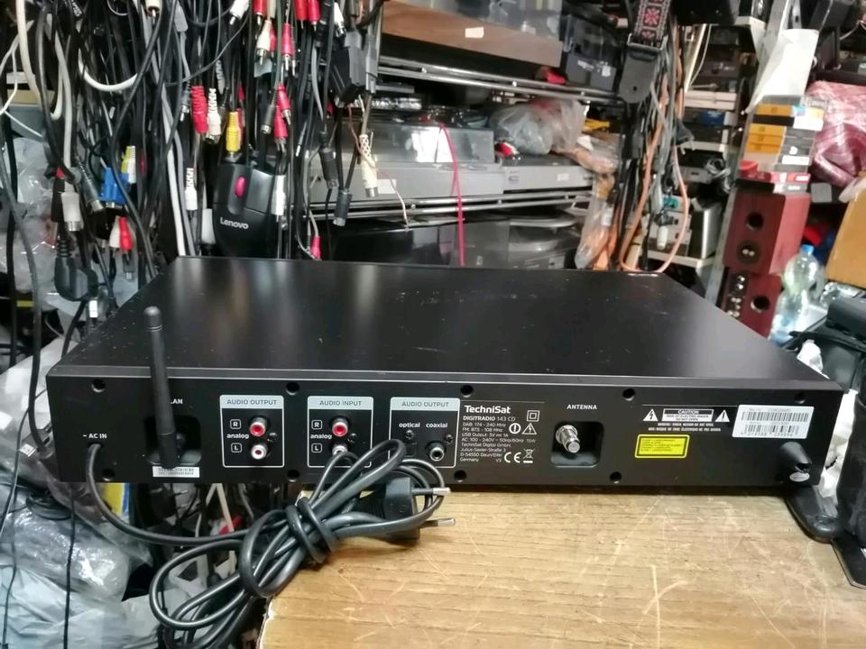 TECHNISAT DigitRadio 143 CD, DEFEKT!!!