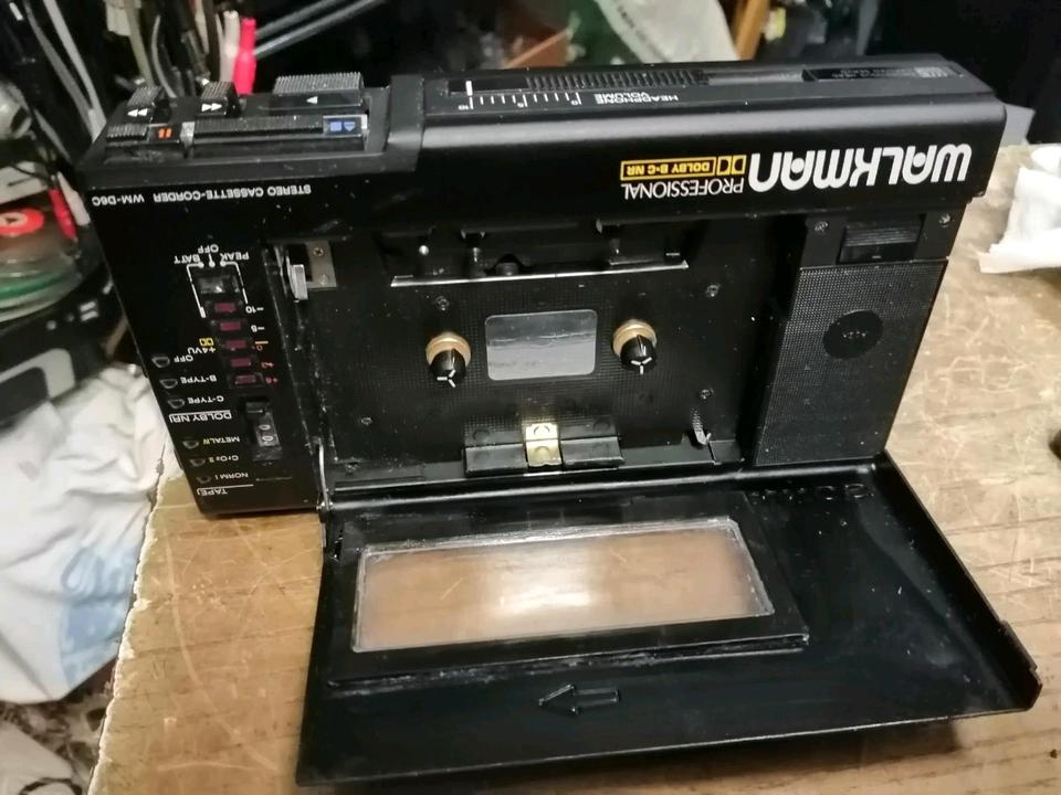 SONY WM-D6C, Walkman, etwas DEFEKT!!!