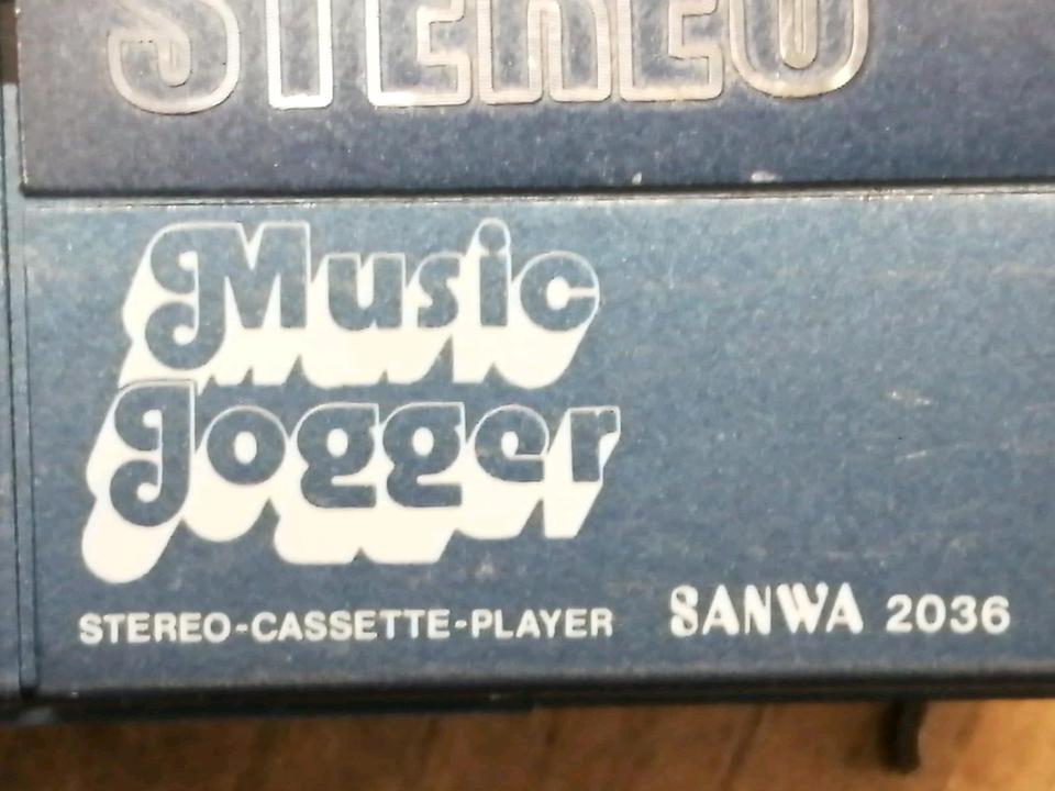 SANWA 2036, Walkman mit Original-Tasche!!