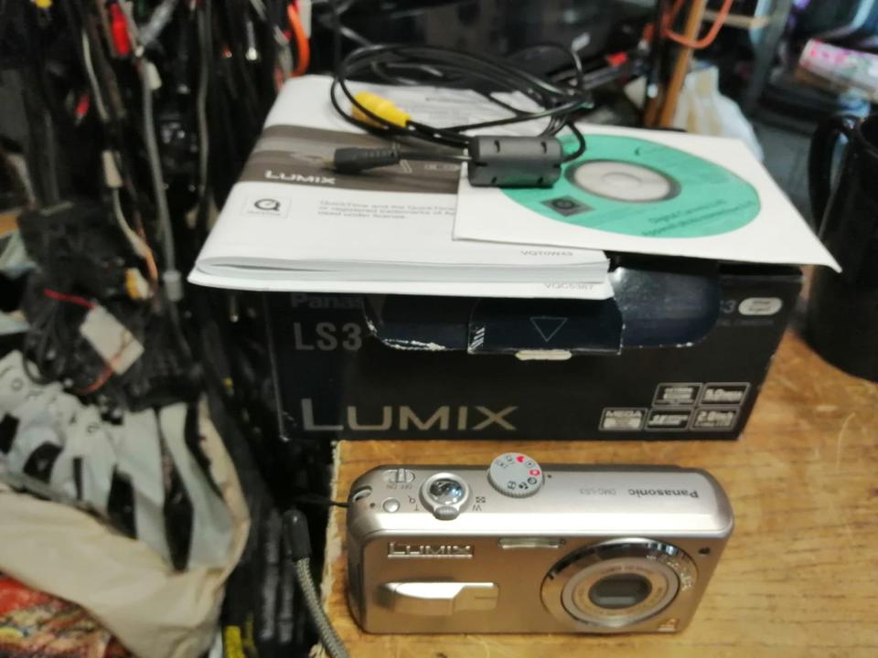 PANASONIC LUMIX DMC-LS3, Digital-Kamera mit Zubehör!!!