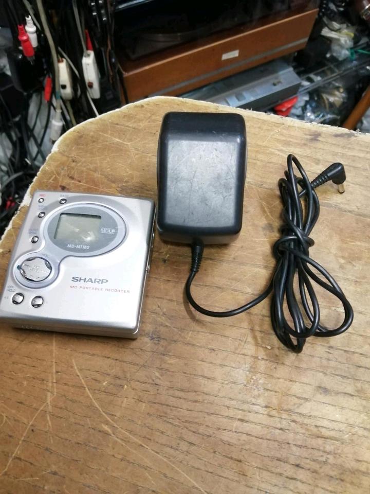 SHARP MD-MT180H(S), MiniDiscman mit Original-Adapter!!!