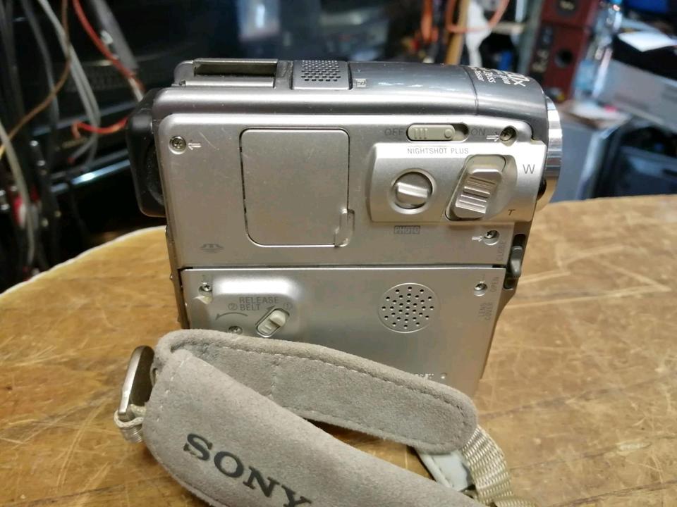 SONY DCR-PC109E, MiniDV-Videocamera mit Zubehör, guter Zustand!!  XXXXXXX