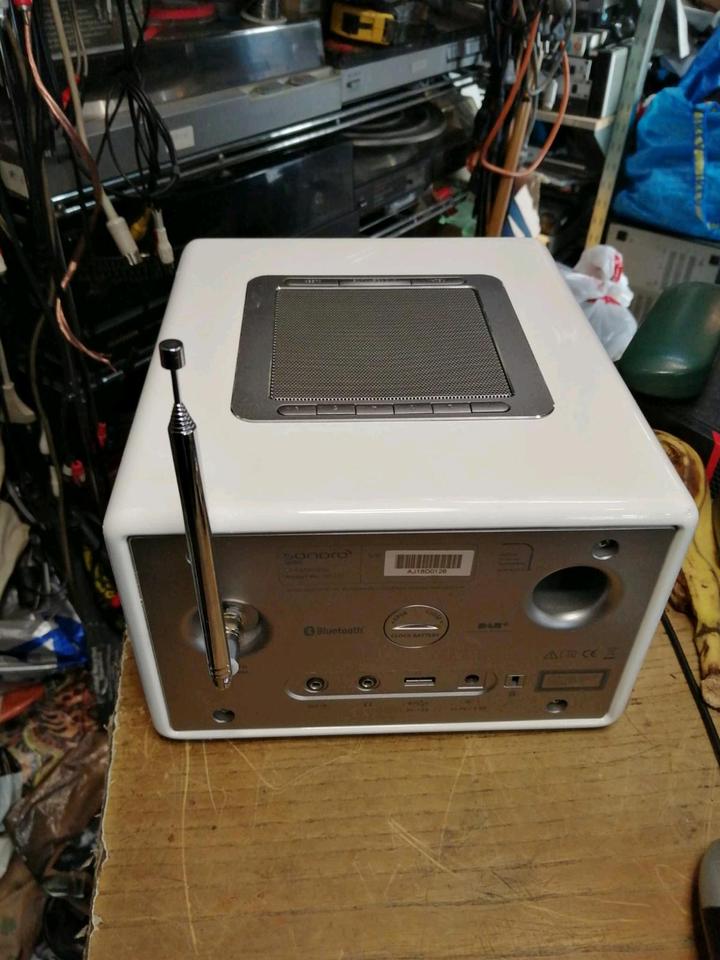 SONORO QUBO-220, CD Digital Radio mit Universal-Adapter (NEU)