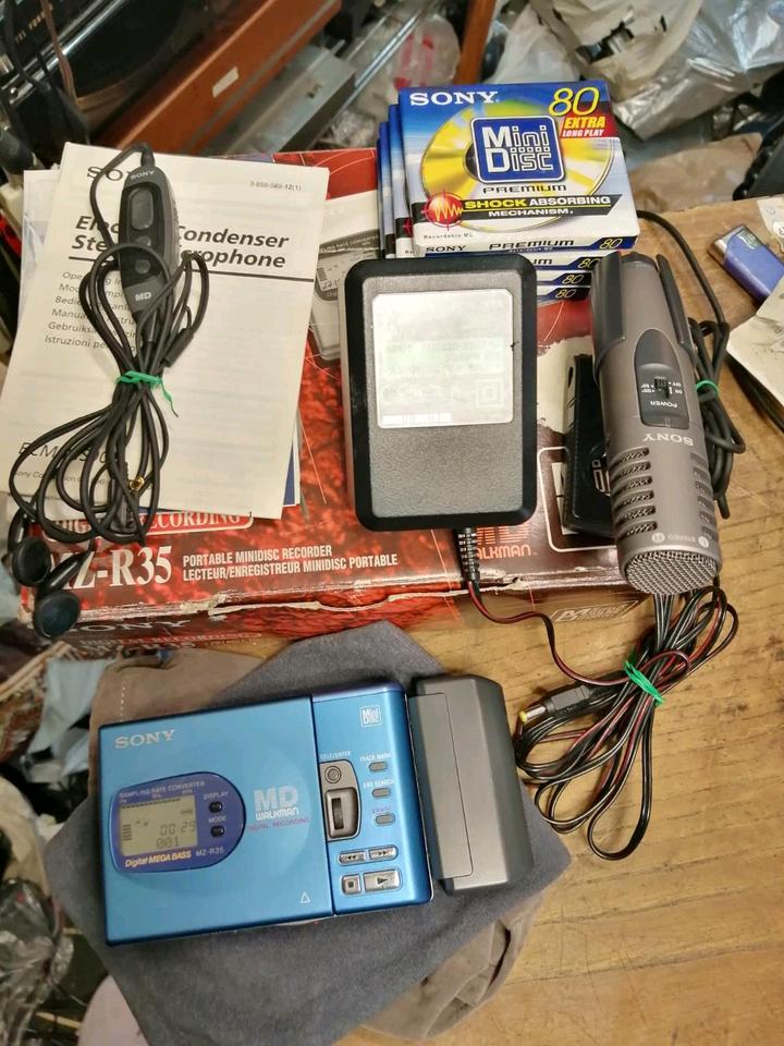 SONY MZ-R35 portable Minidisc-Recorder mit Zubehör!!!