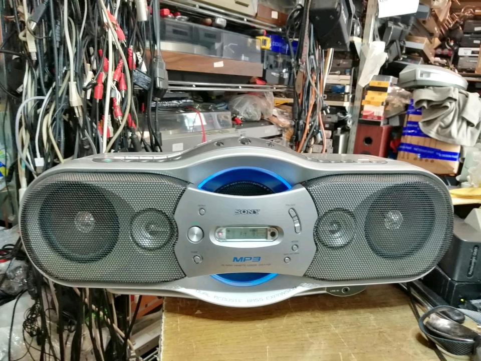 SONY CFD-F17CP, Radio-Cassetten-Recorder mit CD!!
