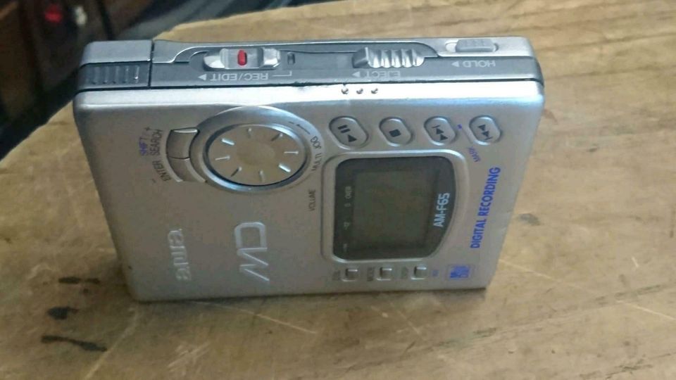 AIWA AM-F65, Minidisc-Recorder mit Zubehör, guter Zustand!