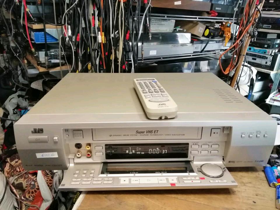 JVC HR-S9700EU, Video Cassette Recorder, guter Zustand!!