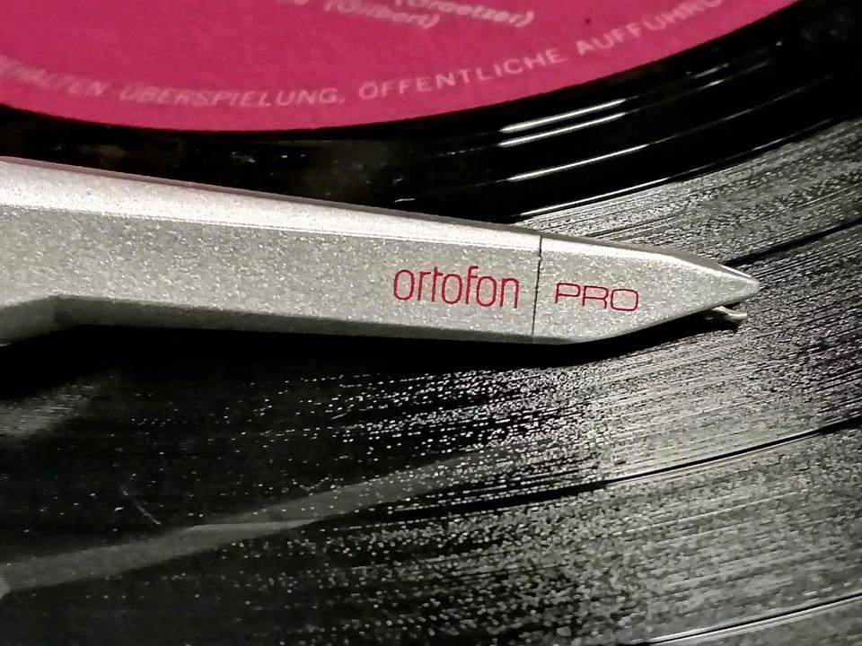 AIWA AP-D50E, Plattenspieler + ORTOFON Nadelsystem!!