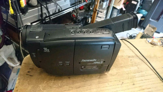 HANSEATIC VC800, Videocamera Video 8, mit Zubehör!