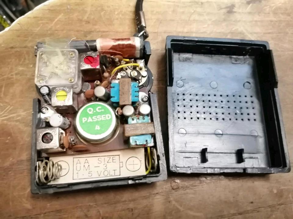 POCKET SUPER-MINI-SOUND FM, Transistorradio!!