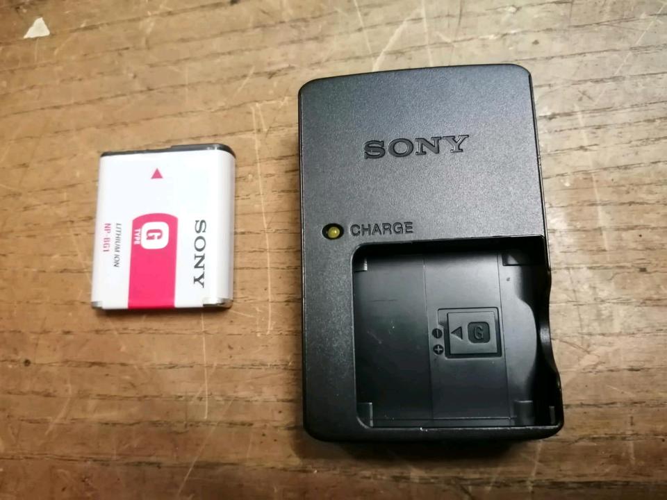 SONY DSC-H20, Digital-Kamera mit Zubehör, OHNE Speicherkarte!!