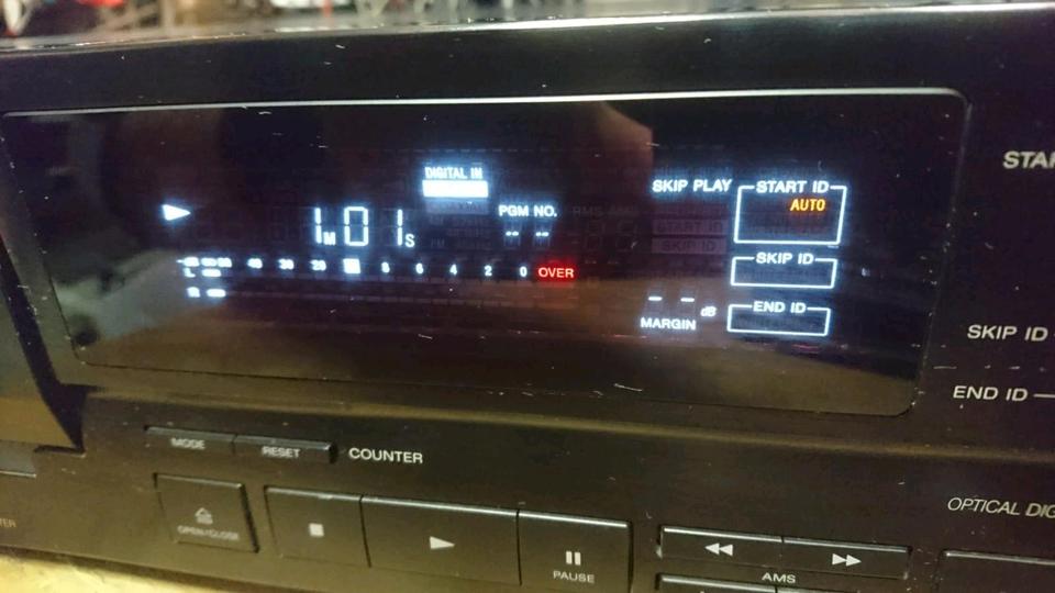 SONY DTC-670, Digital DAT-Recorder, etwas DEFEKT!!!