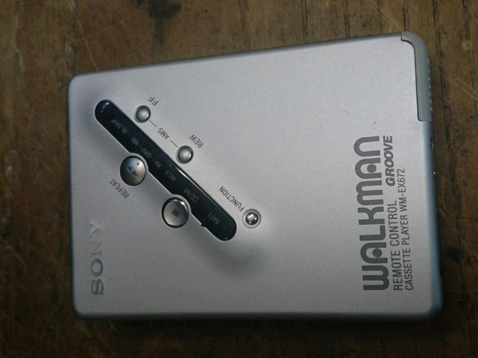 SONY WM-EX672, Walkman mit Zubehör!!!