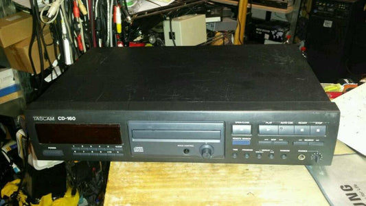 TASCAM CD-160; CD-Player