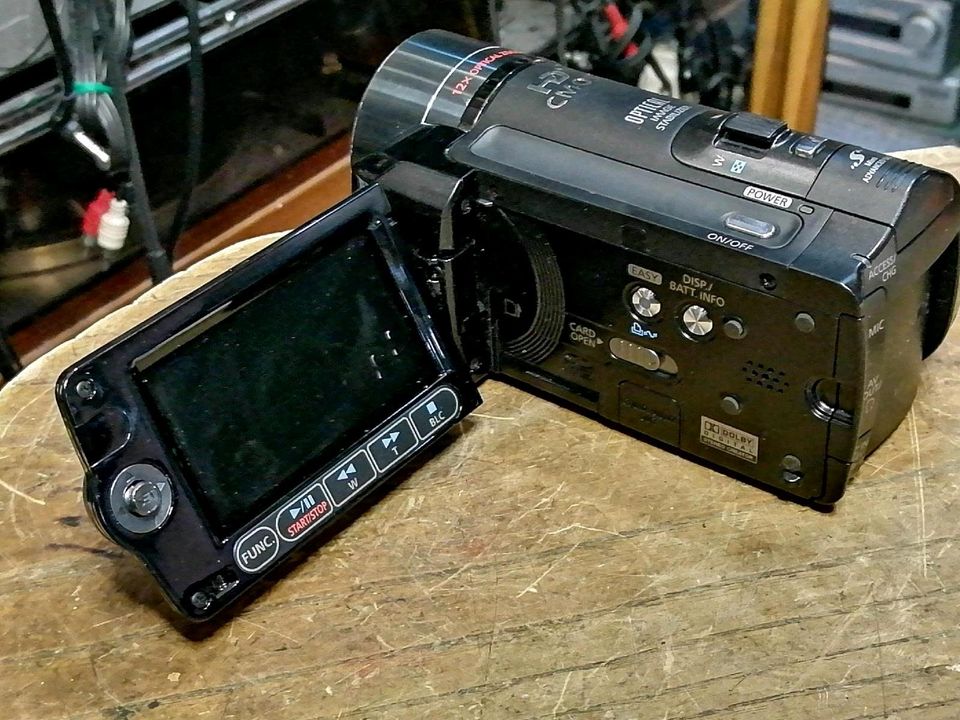 CANON VIXIA HF10A, Digital Videocamera mit Zubehör!!!