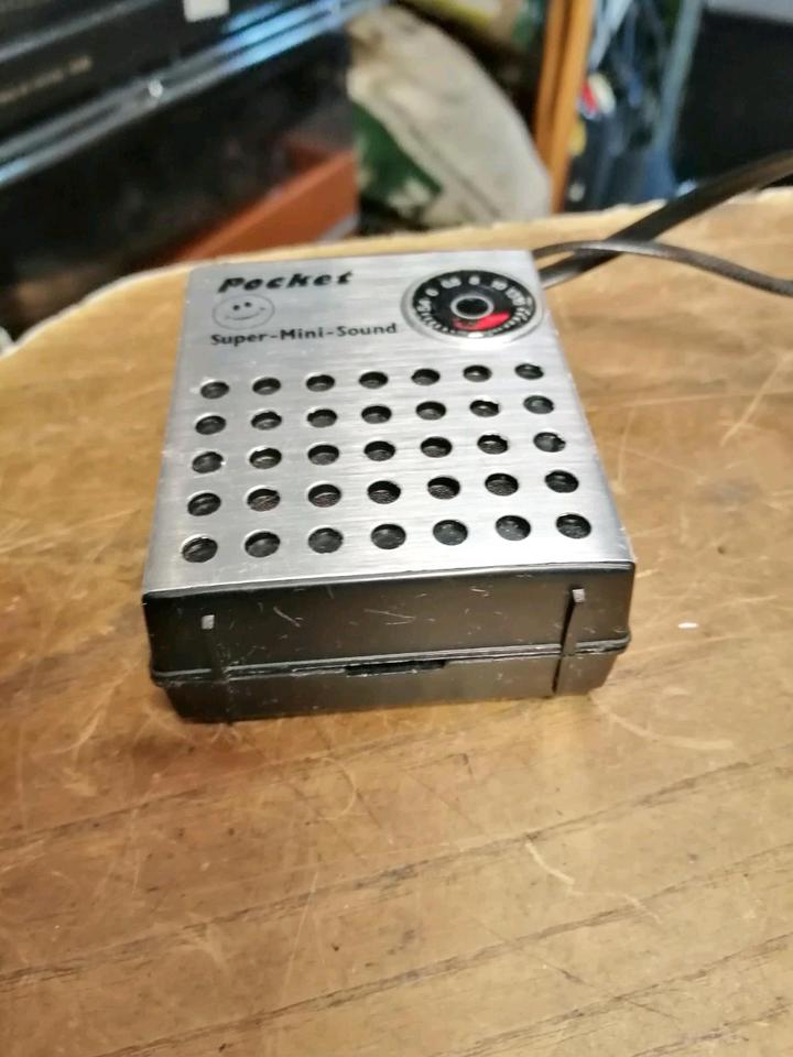 POCKET SUPER-MINI-SOUND FM, Transistorradio!!