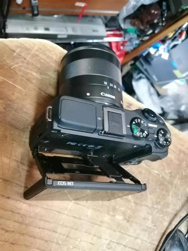 CANON EOS M3, Digital-Kamera mit Objektiv, DEFEKT!!!