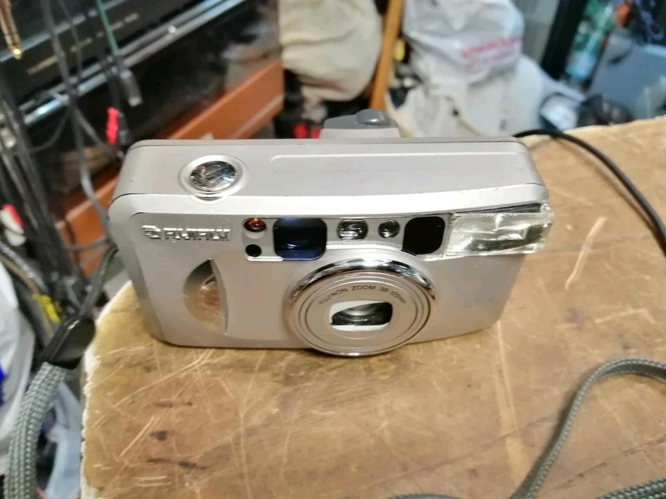 FUJIFILM Zoom Date 125S, Analog-Kamera!!