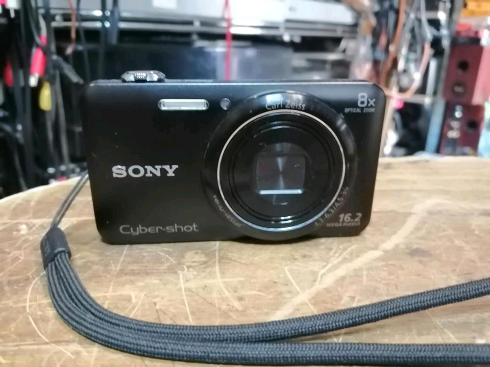 SONY DSC-WX80, Digital-Kamera mit Zubehör!!