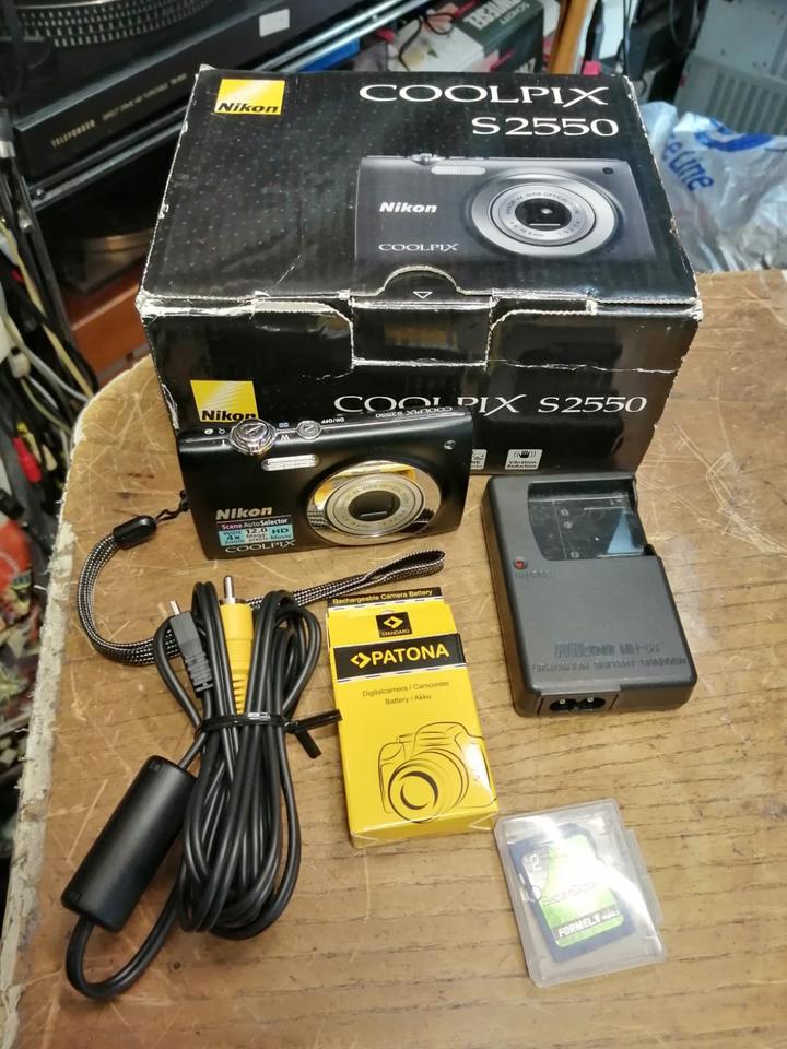 NIKON COOLPIX S2550, Digital-Kamera mit Zubehör!!!
