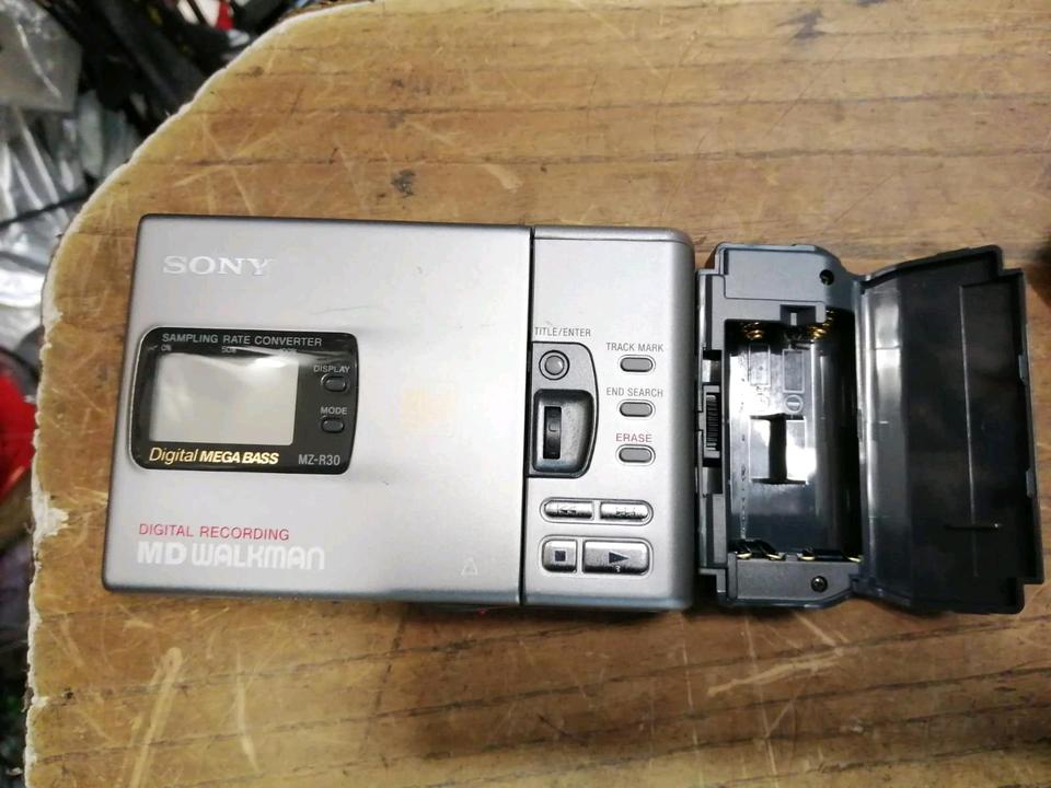 SONY MZ-R30, portabler Mini-Disc Recorder, OHNE Adapter!!