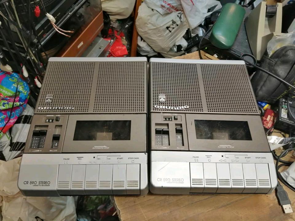 2 GRUNDIG CR590, Cassetten-Recorder, etwas DEFEKT!!!