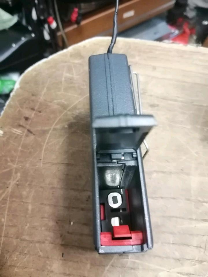 SENNHEISER SK300, Bodypack Digital Transmitter, OHNE Batterie!!