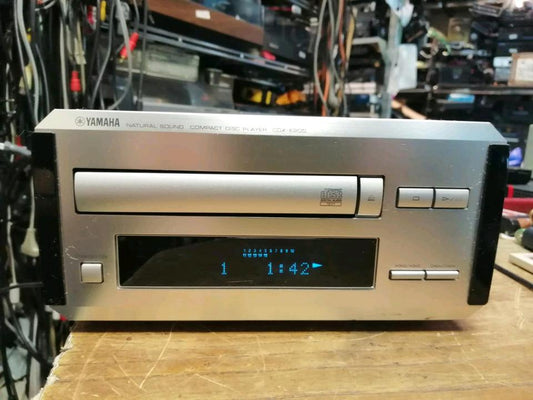 YAMAHA CDX-E200, CD-Player, guter Zustand!!