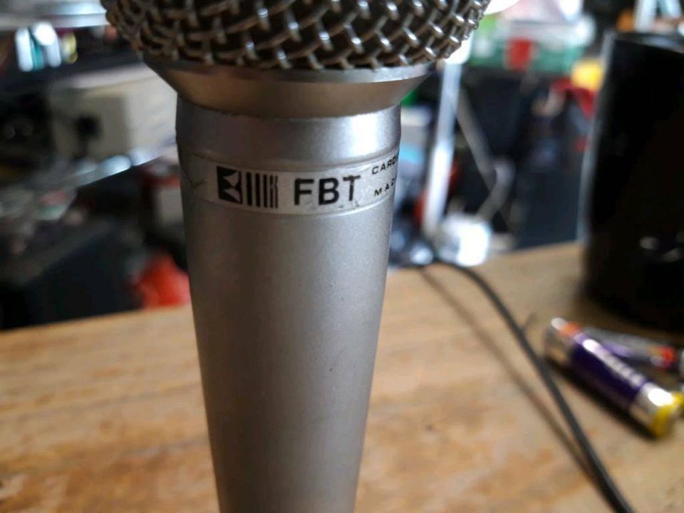 FBT P24L; Mikrofon mit XLR-ANSCHLUß. Toll