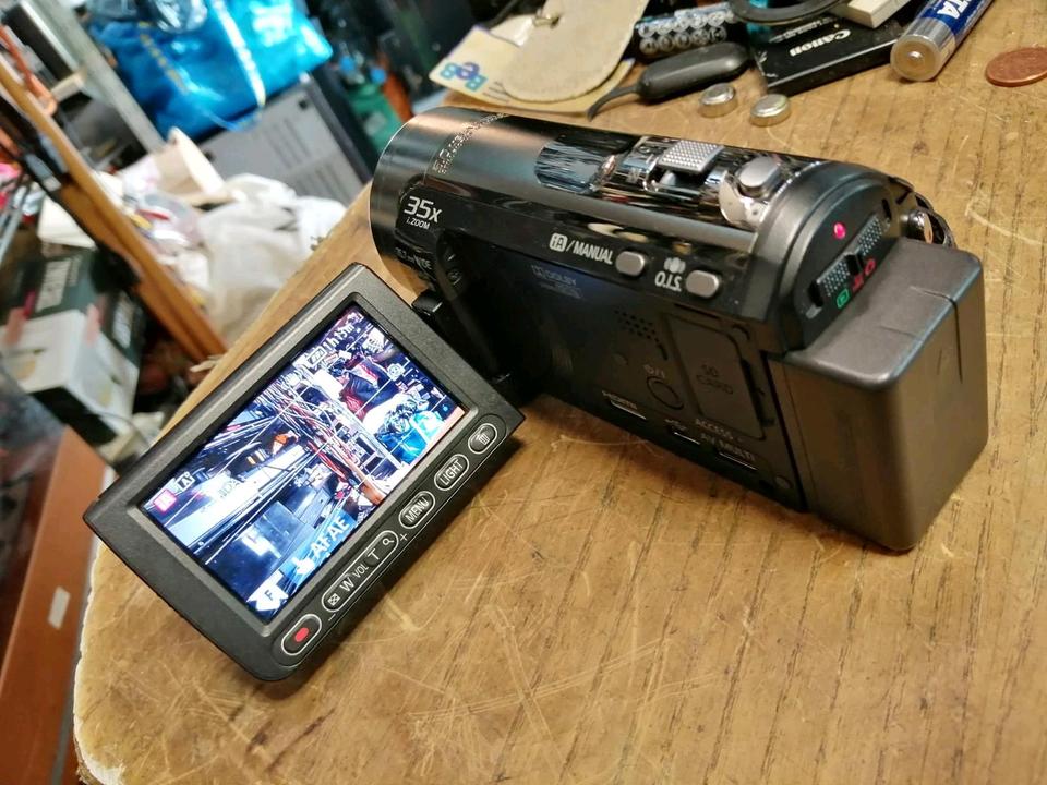 PANASONIC HDC-TM60, Videocamera, OHNE Speicherkarte!!