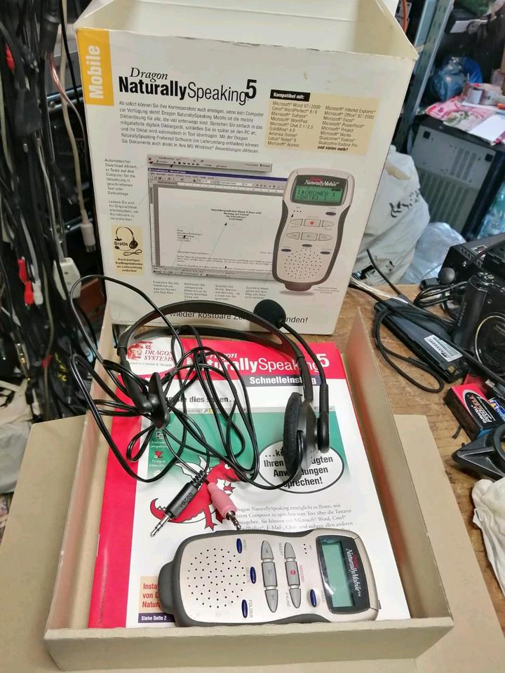 DRAGON Naturally Speaking 5, mobiles Diktiergerät, mit Zubehör!!!
