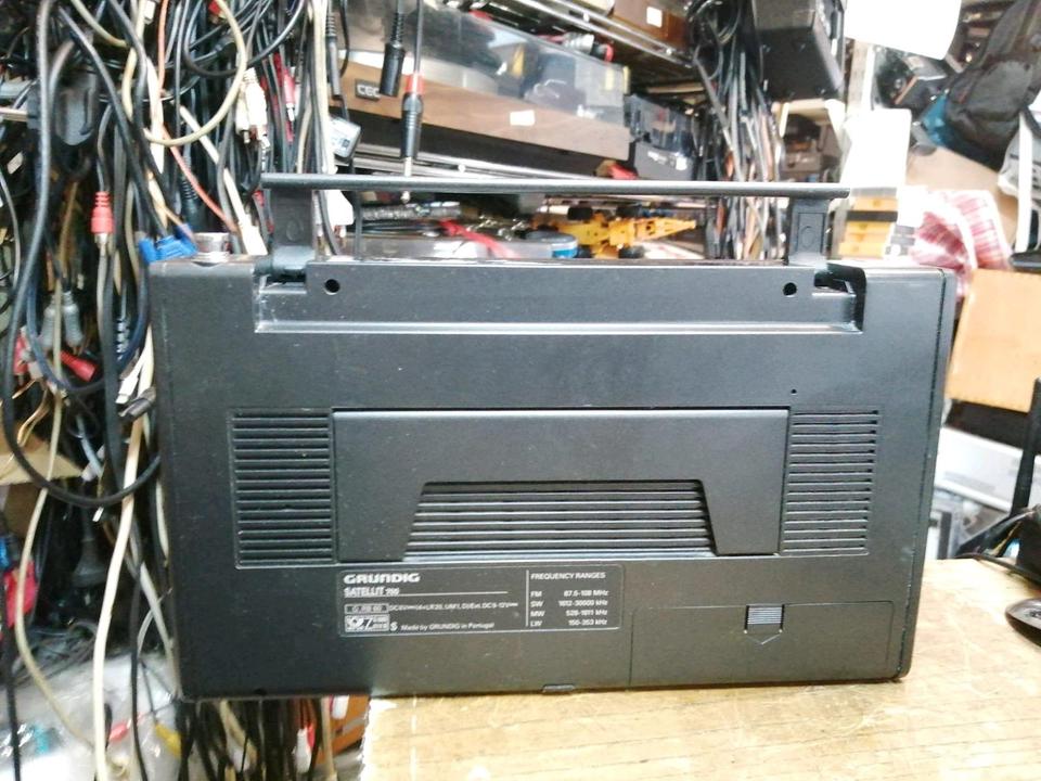 GRUNDIG SATELLIT 700, Radio, guter Zustand!!