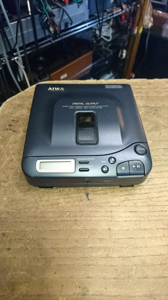 AIWA DX-P50, Compact Disc Player/Discman, OHNE Adapter!!