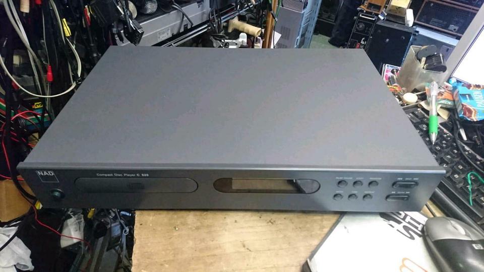 NAD ELECTRONIC C520, CD-Player OHNE Fernbedienung, etwas DEFEKT!