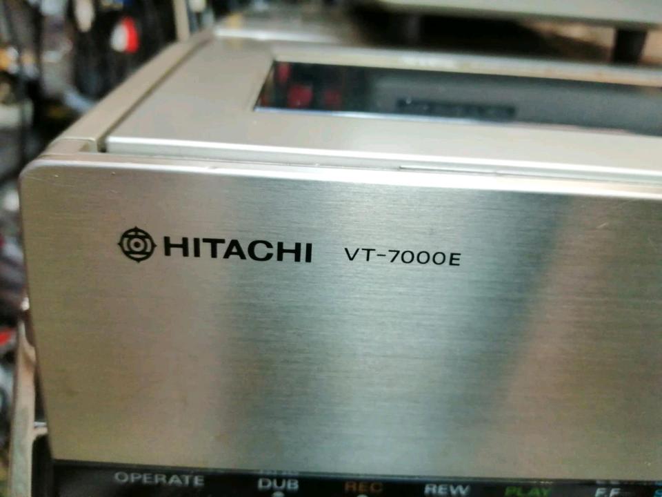 HITACHI VT-7000E Videorecorder, Adapter und Videocamera!!!