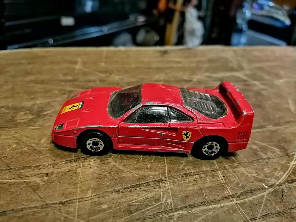 4 FERRARI Metall-Modell Autos, Metall, guter Zustand!