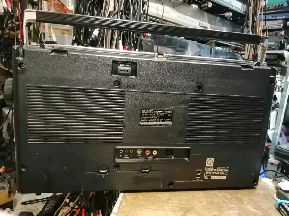 SHARP GF-8585HB, Radio-Cassetten-Recorder, etwas DEFEKT!!
