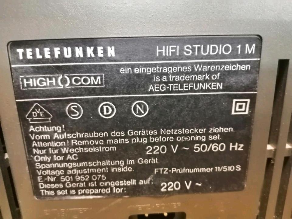 TELEFUNKEN HIFI Studio 1M, Radio-Cassetten-Recorder, etwas DEFEKT