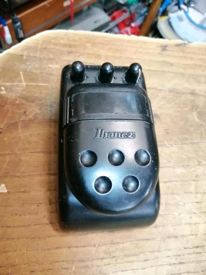 IBANEZ CR-5 Crunchy Rhythm Pedal OHNE Adapter!!
