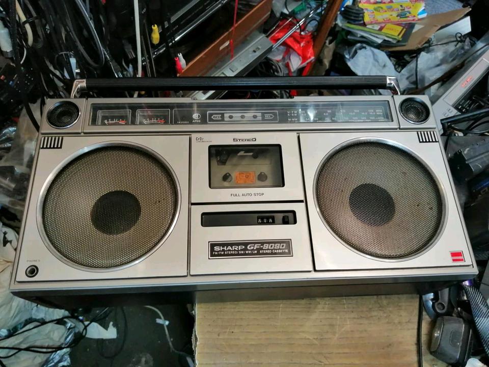 SHARP GF-9090H, Radio-Cassetten-Recorder, guter Zustand!!