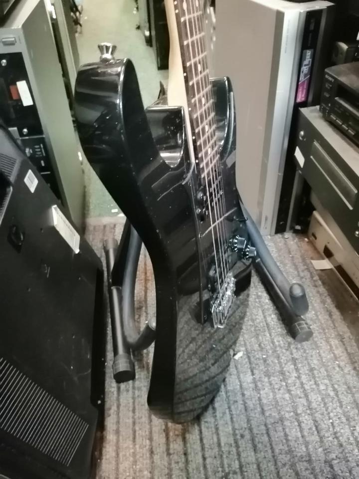 IBANEZ GIO, E-Gitarre, made in China, guter Zustand!!