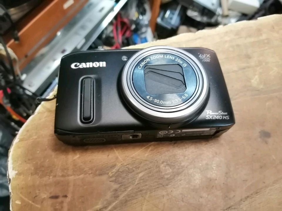 CANON PowerShot SX240 HS, Digital-Kamera mit Zubehör!!!