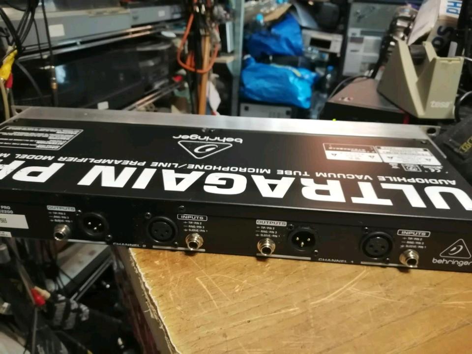 BEHRINGER Ultragain Pro Mic, Vakuumrõhrenverstärker!!