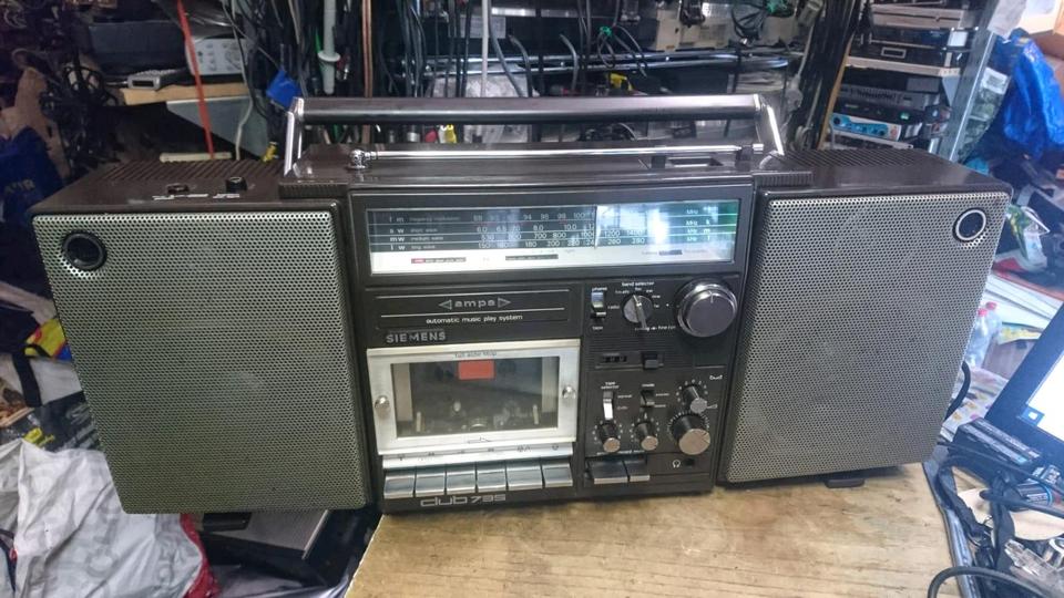 SIEMENS CLUB 735, Radio-Cassetten-Recorder, etwas DEFEKT!!