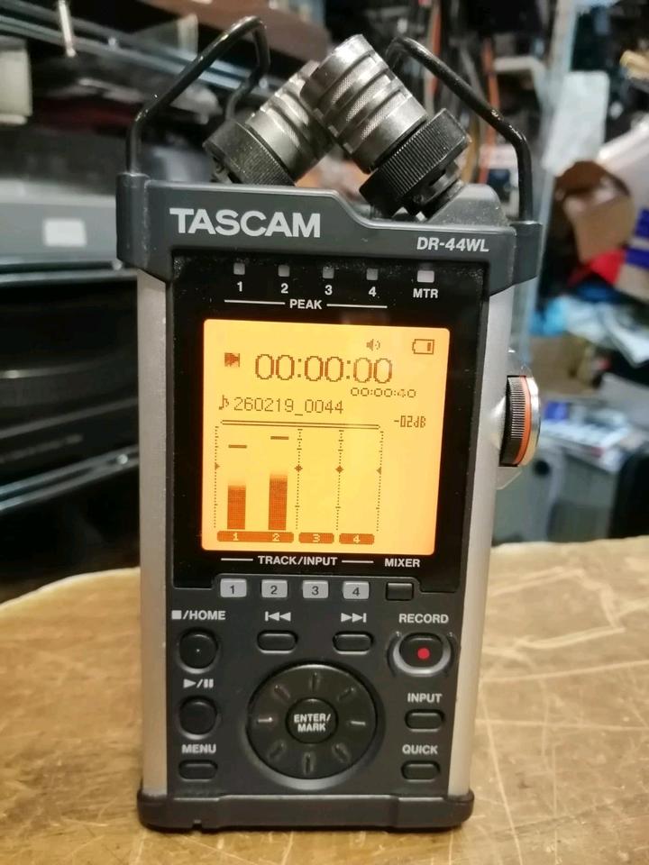 TASCAM DR-44WL, Digitales Aufnahmegerät, OHNE Speicherkarte!!